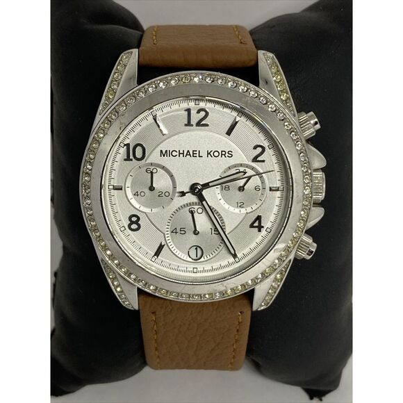 Michael Kors MK5165 Women's Brown Leather Analog Dial Quartz Wrist Watch EY650 - Picture 2 of 12